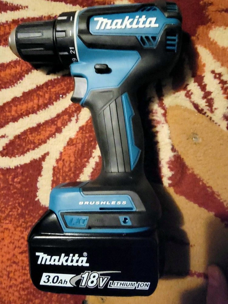 Makita Drill W BATTERIE