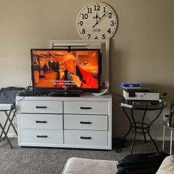 Moving Sale! Dresser And Tv $500
