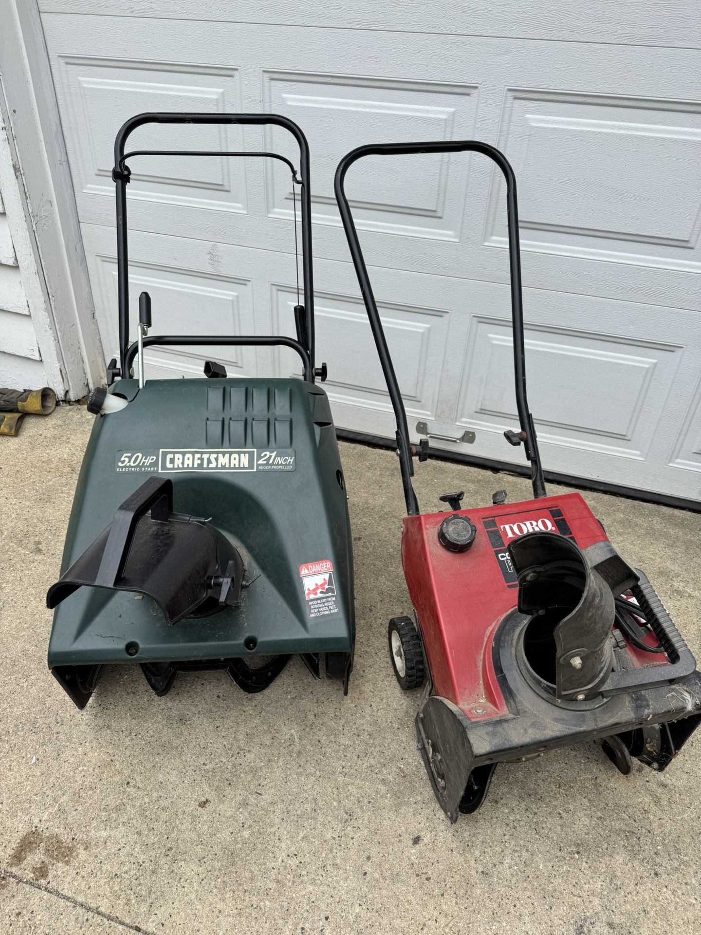 2 snow blowers- Shed clean out - For repair or parts