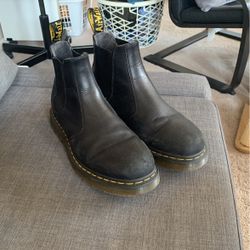 Doc Martens Laceless Boots Winterized Size 11 M