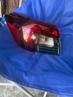 Honda civic left taillight smoke