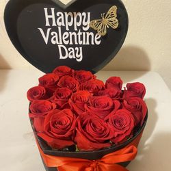 Roses/rosas/flower Arrangement