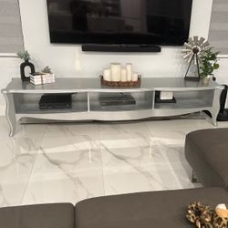 SOLID WOOD CONSOLE TABLE   TV TABLE  TV STAND