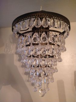 Multi-Tiered Teardrop Pendant Light Fixture