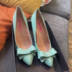 Betsy Johnson High Heels Brand New In Box Size 9 