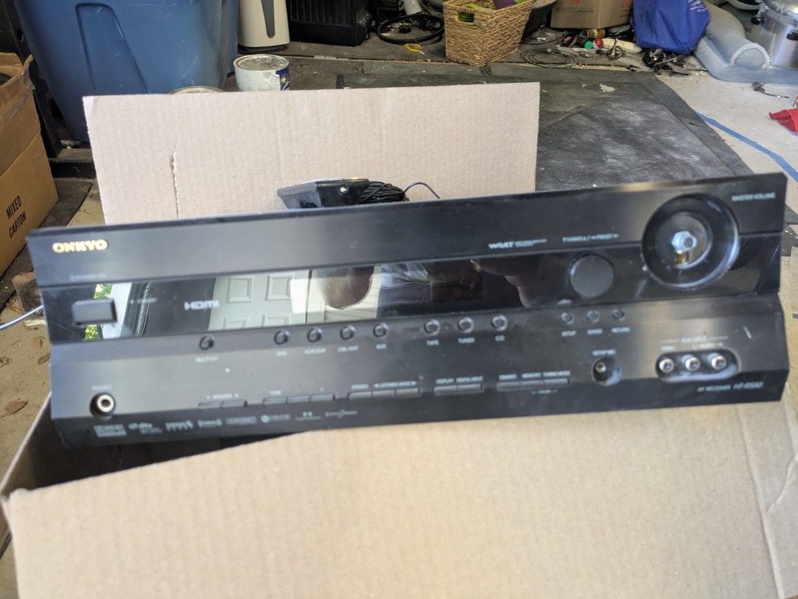Onkyo AV Receiver HTIB HT-R550 with speakers and subwoofer