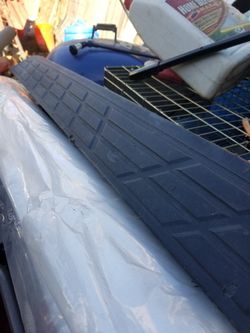 2011 Chevy Silverado Tailgate Cap