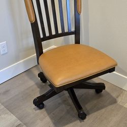 Wooden Task Chair With Mat