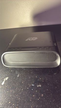 Uv sanitizer/bluetooth speaker
