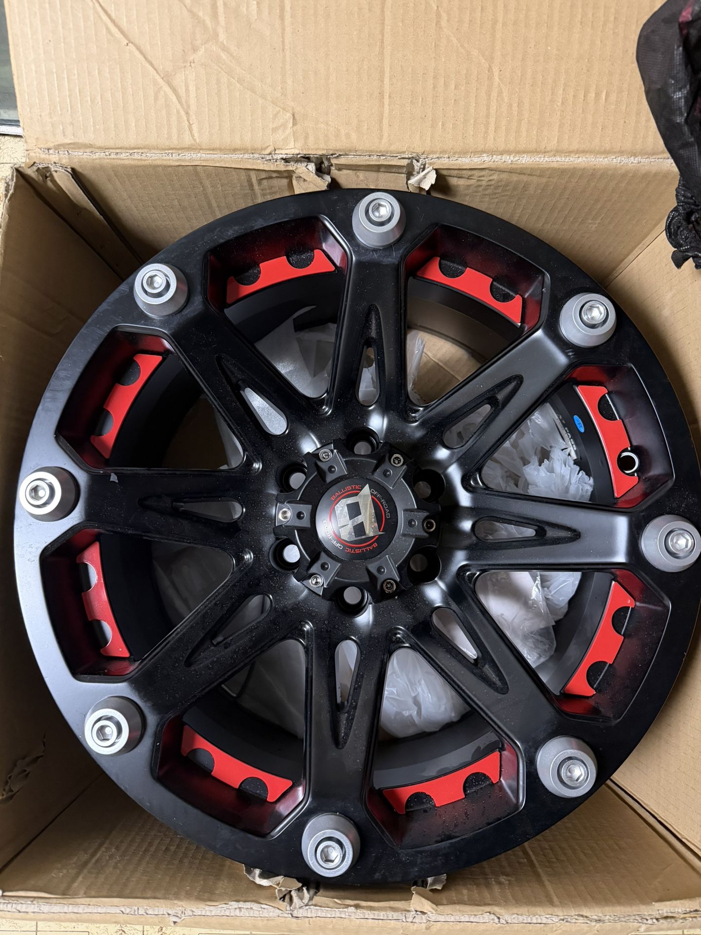 (1) Ballistic Off Road EMR 814 - 18x9 6 Lug 6x135mm -12mm Offset