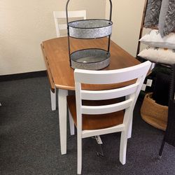 Table With 2 Chairs 