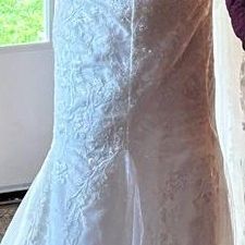 Ivory Wedding Dress with veil, 