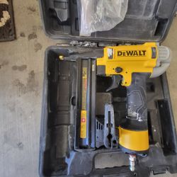 Dewalt 18G CROWN STAPLER 