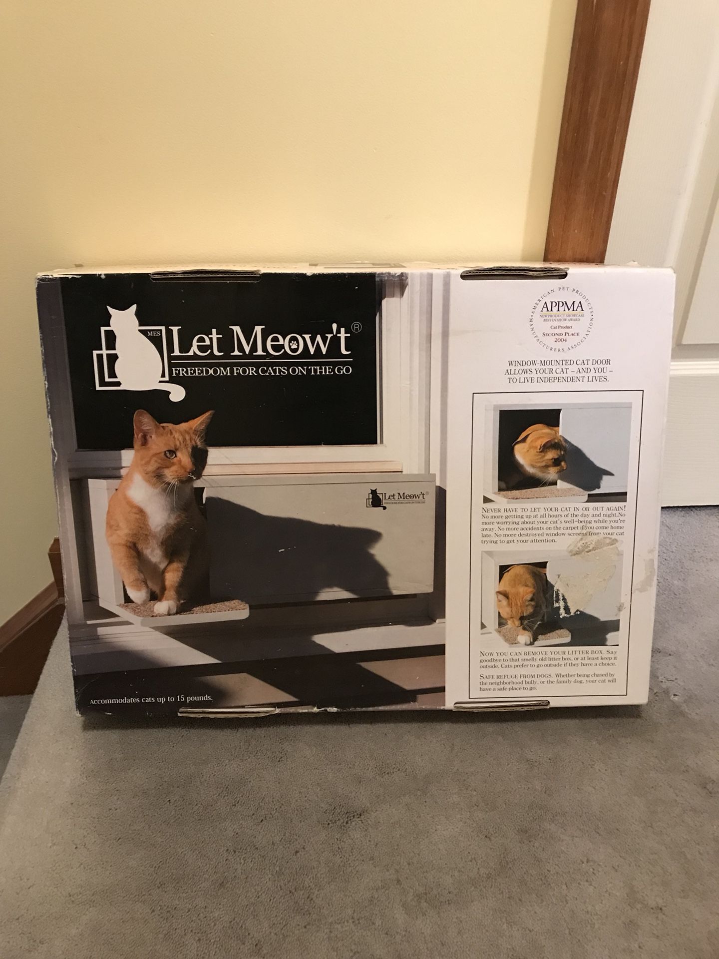 Let meowt (let me out) cat door