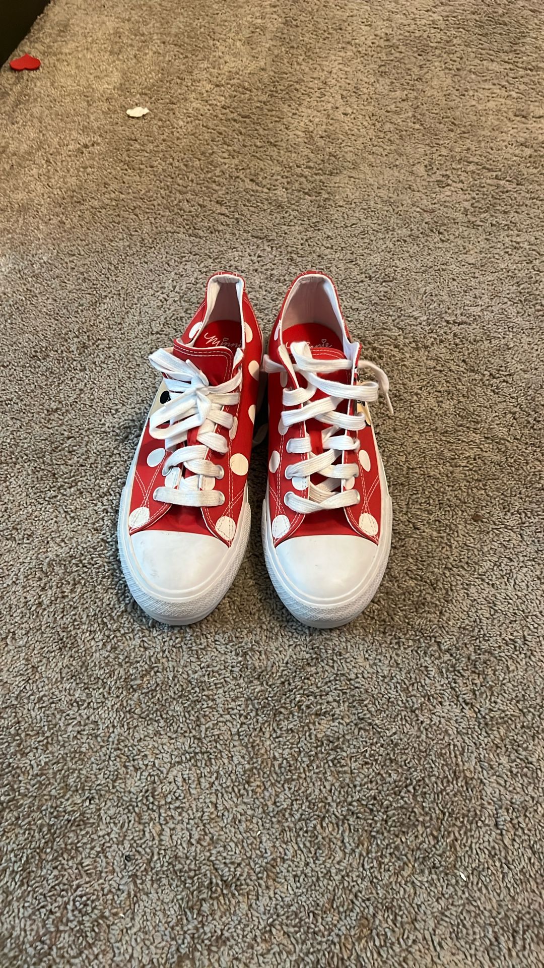 DISNEY MINNIE MOUSE WOMEN'S RED SNEAKERS SIZE 11 MINNIE MOUSE & WHITE POLKA DOTS