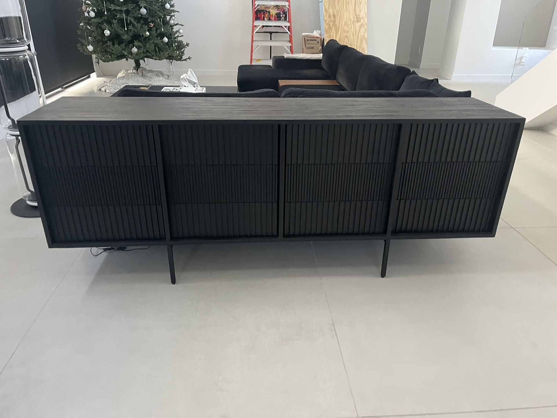 Modern Credenza / Sideboard / Buffet