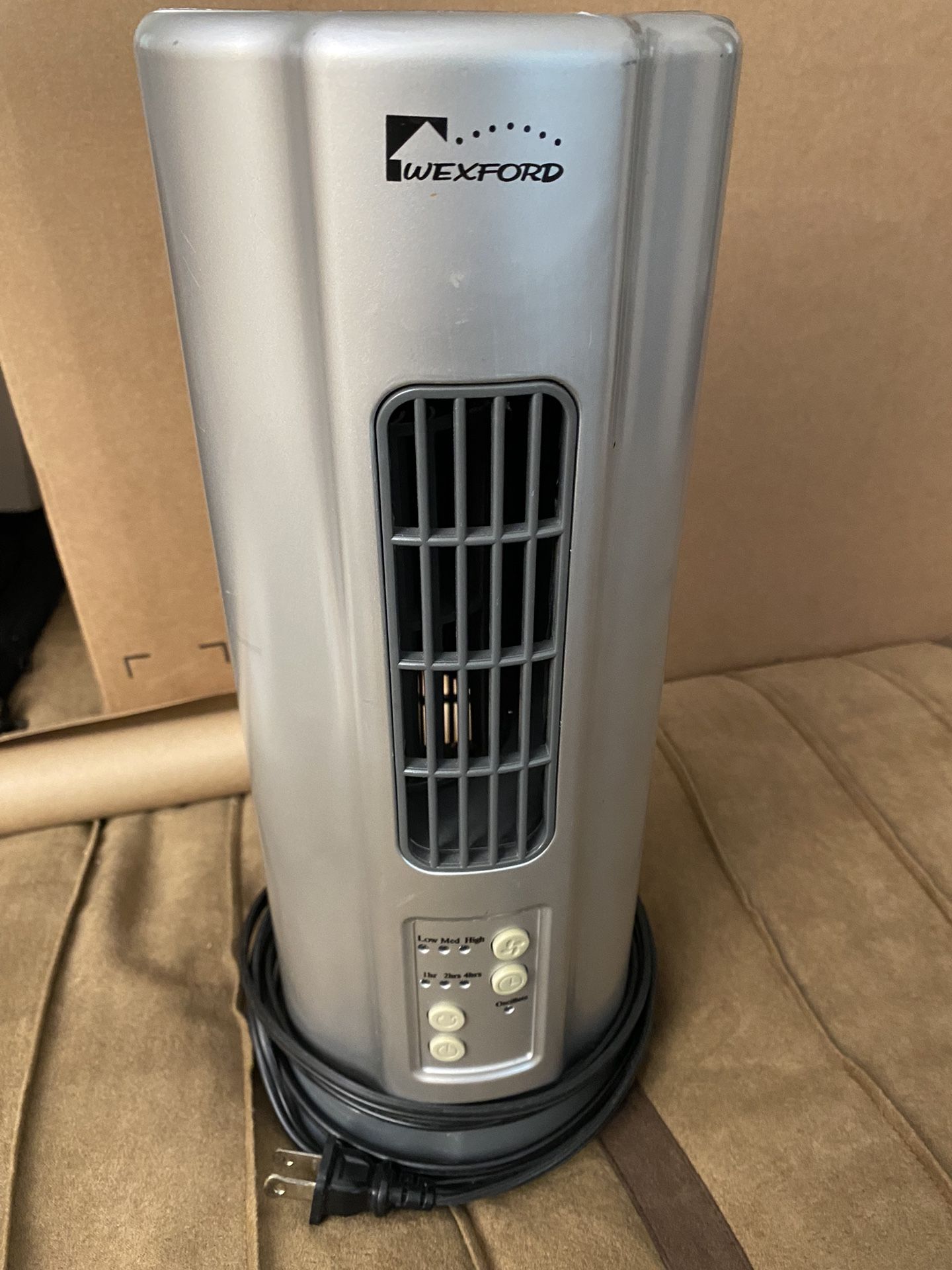 Mini Desktop Tower Fan 