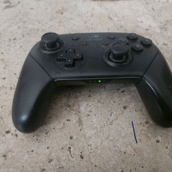 Nintendo Switch Wireless Pro Controller (*Black*)