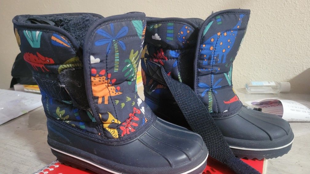 Snow Boots