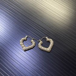 10K Bamboo Heart Hoop Earrings 🥶