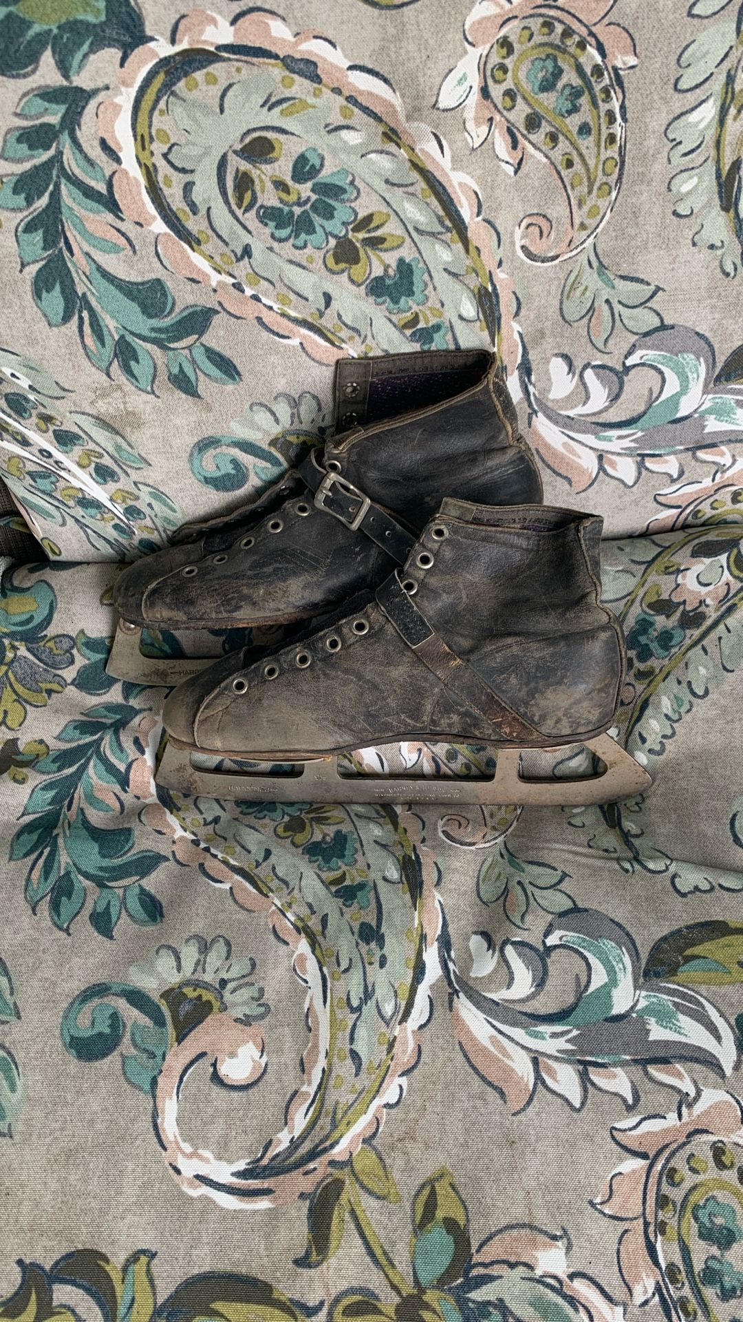 Vintage Winchester ice skates