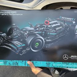LEGO Mercedes-AMG F1 W/14 E Performance NEW!!!