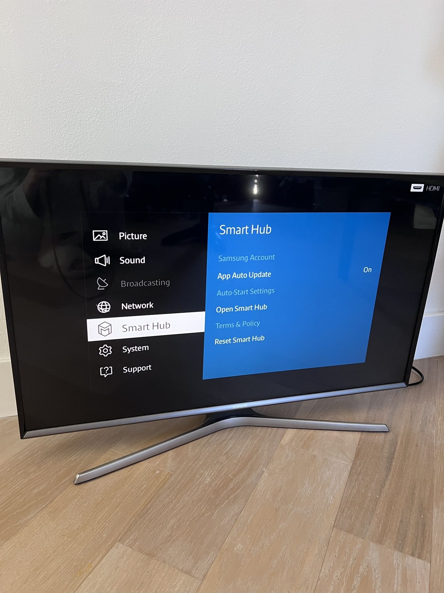Samsung 32" LED TV - UN32J5500AF 5 Series
