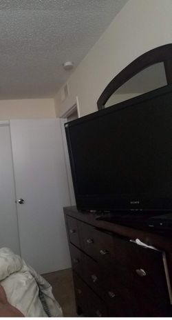 Wood dresser and mirror
