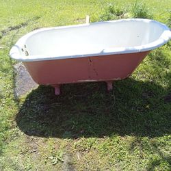 Cast Iron Claw Foot Tub