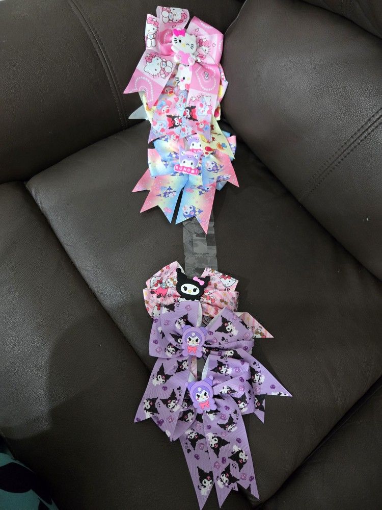 Hello Kitty Hair Bow