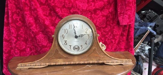 Antique Wooden Westminster Chime Mantel Clock