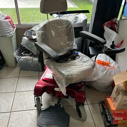 new Electric wheelchair (LOST CHARGER)