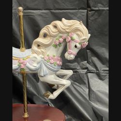 Music Box And Excellent Condition Brand New