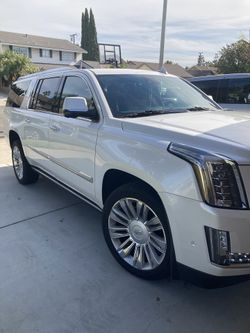 Cadillac Escalade (Read Description) 