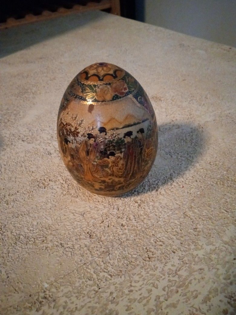 VINTAGE Japanese Satsuma with stand