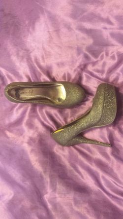 Black glittery sparkly high heels platform shoes 7.5