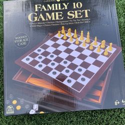 Chess , Checker Family 10 Game Set 