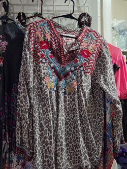 Johnny Was Womens Red floral blouse