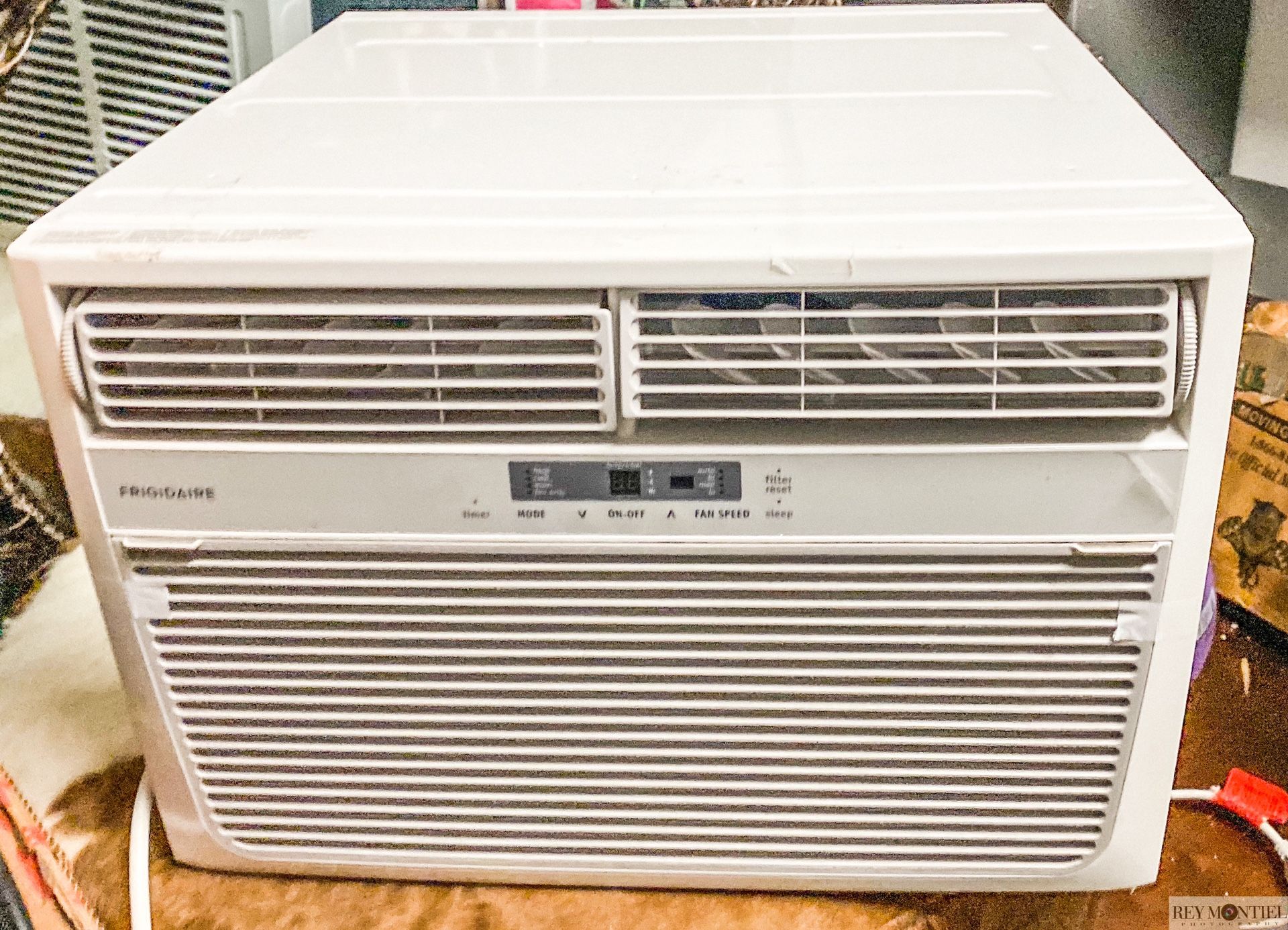 Frigidaire 8,000 BTU 115V Compact Slide-Out Chasis Air Conditioner/Heat ...