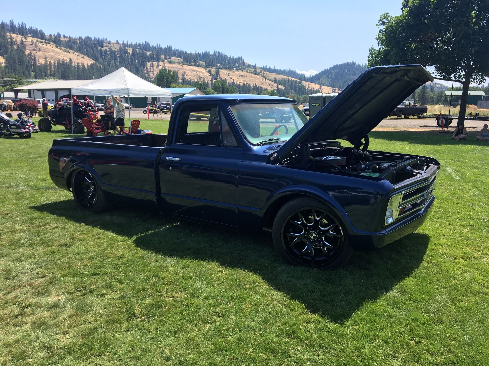 67 Chevy C10 custom 400 hp SBC