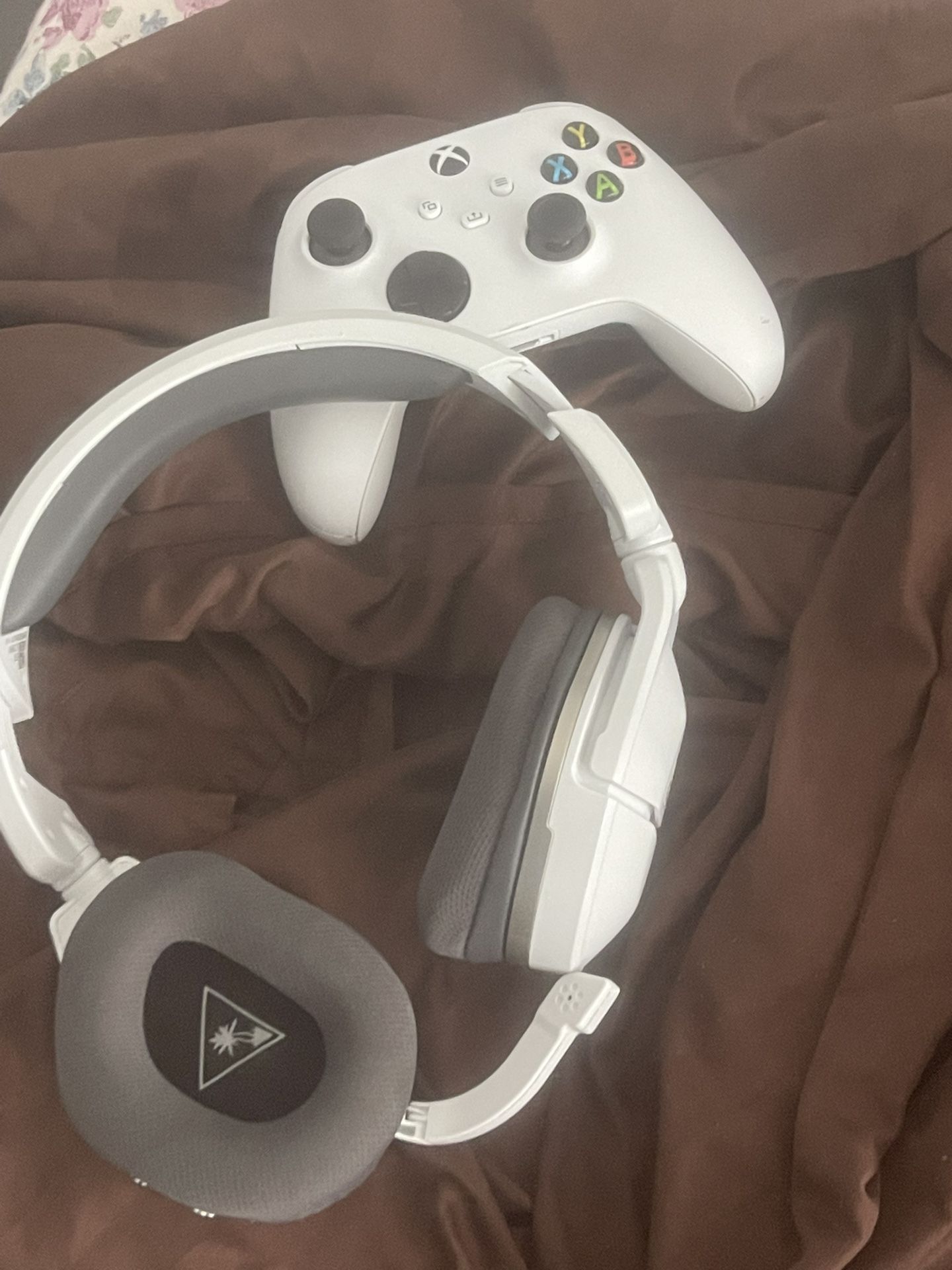Xbox Next Gen Controller, And Turtle Headset Series S