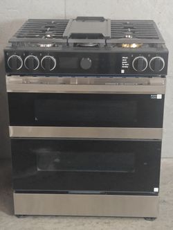 Samsung Bespoke Smart Slide-In Gas Range 6.0 cu. ft. with Flex Duo(TM) & Illuminated Precision Knobs in Stainless Steel (NSG6DG8550SR-D-835F)