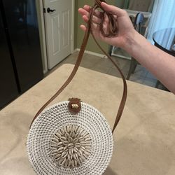 Wicker Nautical Seashell Purse