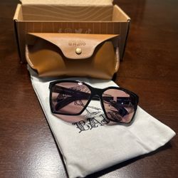 Ladies BAJIO Sun Glasses 