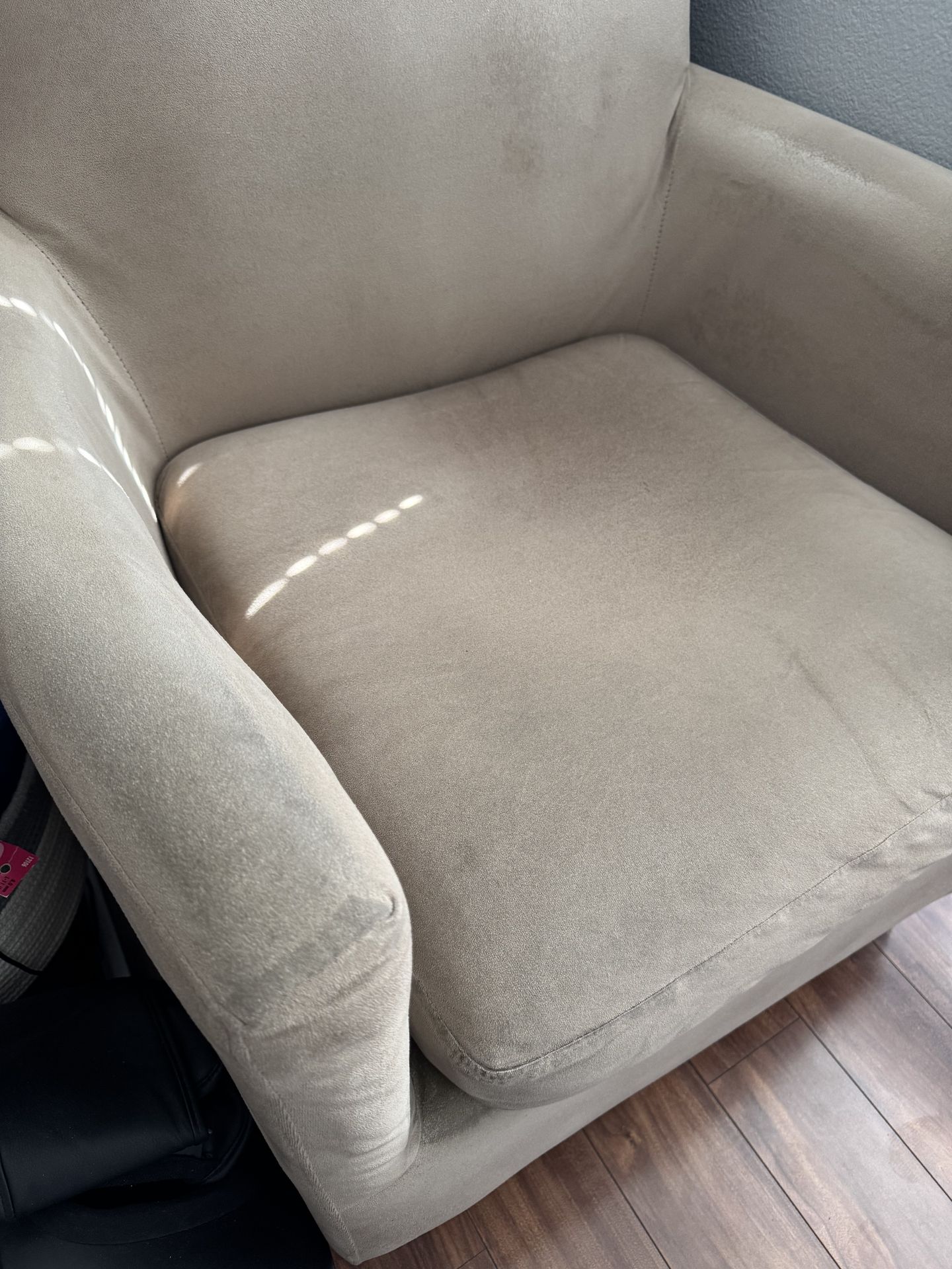 Accent Chair (pair) FREE