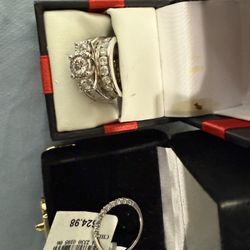 Engagement  Ring And Band