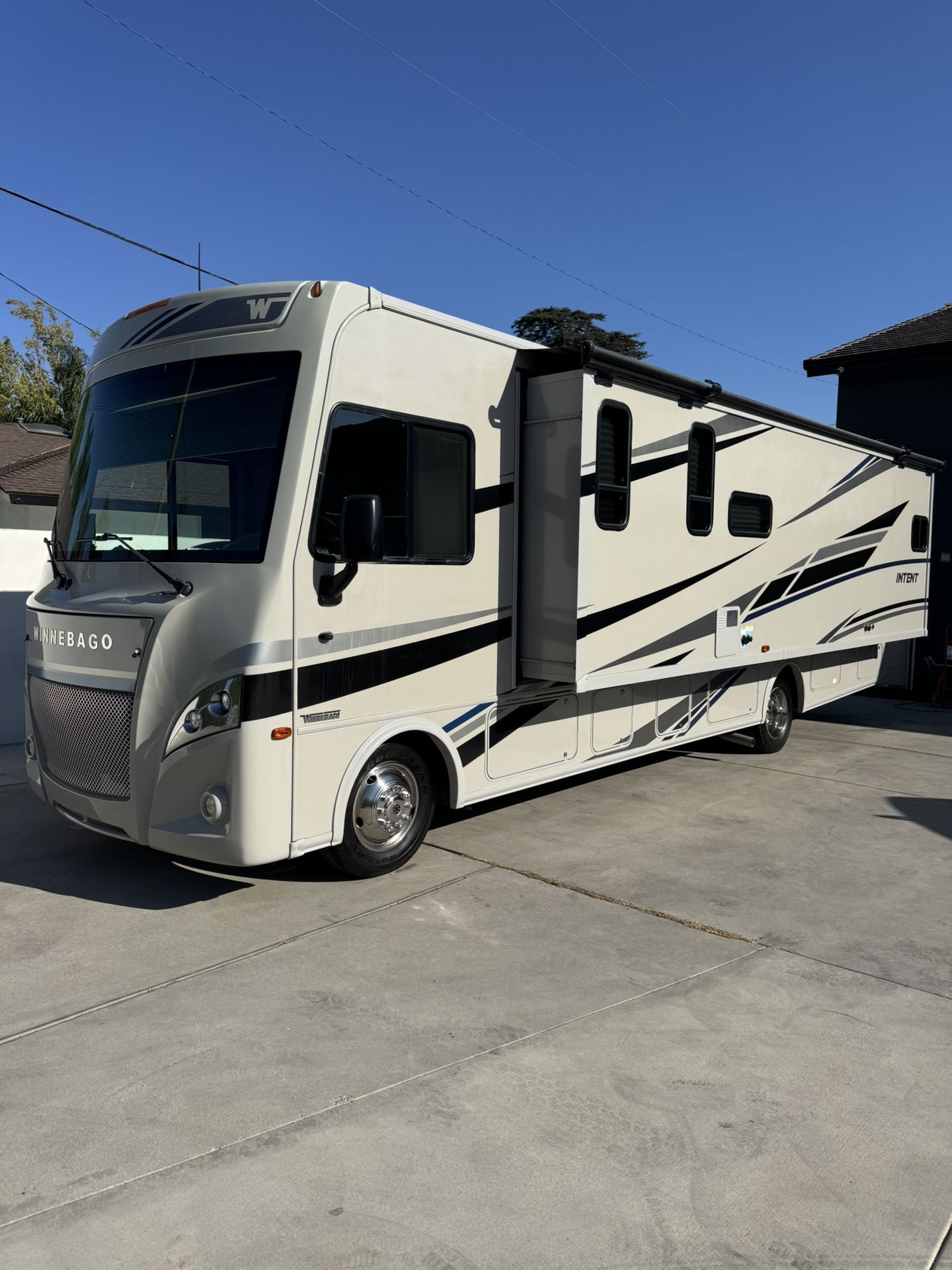 2021 Winnebago Intent 31P