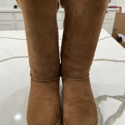 UGG Australia Tall Tan Suede Sheepskin Winter Boots