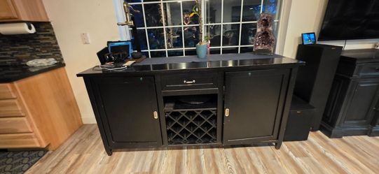 Wine/Bar credenza - Wine Enthusiat