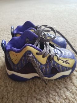 Toddler Reeboks purple & gold 5C